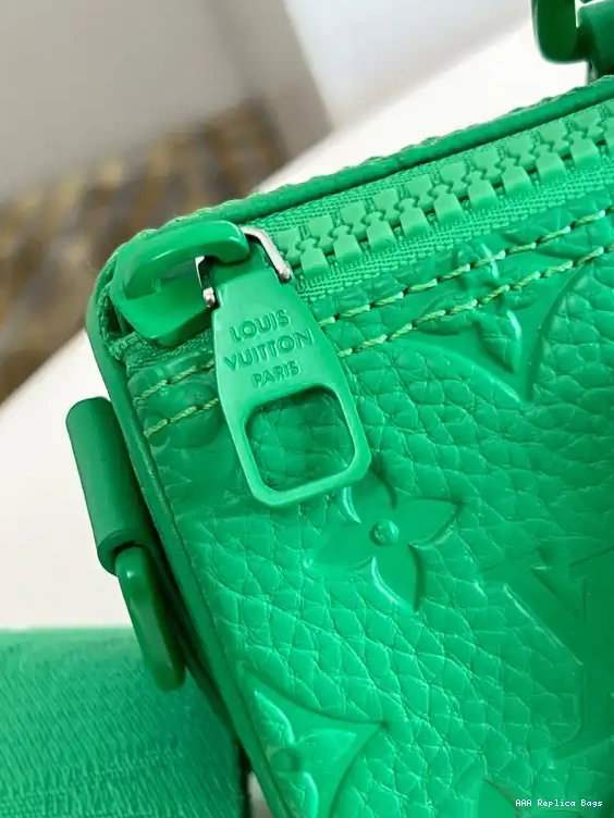 Aaa replica ru BANDOULIÈRE KEEPALL LOUIS 25 VUITTON 0625